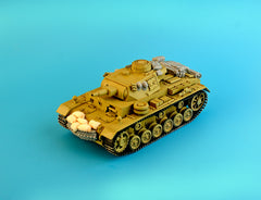 1/35 Redog German  Panzer III or IV  -  Africa corps stowage set.
