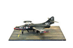 Redog 1/72  WWII US Navy Carrier Deck  Display Base  - d28